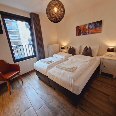 Hotel Ladeuze Leuven Bagian luar foto